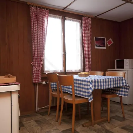 Apartment Chalet Baergli * Кандерштег