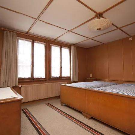 Апартаменты Apartment Chalet Baergli